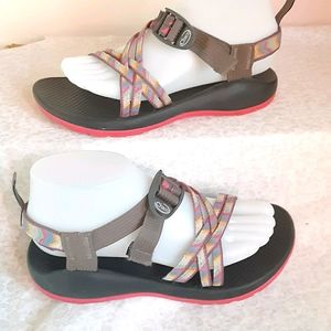 CHACOS - Wmns Sz 8/Girls Sz 5 - Pink
